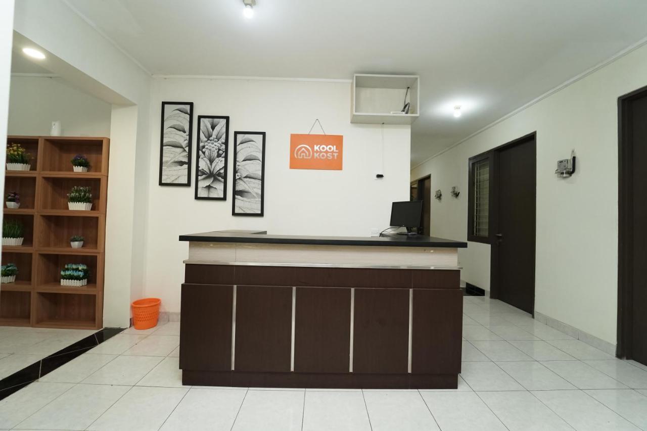 Koolkost Near Universitas Prasetiya Mulya Pagedangan Exterior photo